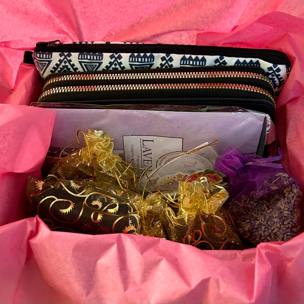 Box #7 Box full of Goodies!